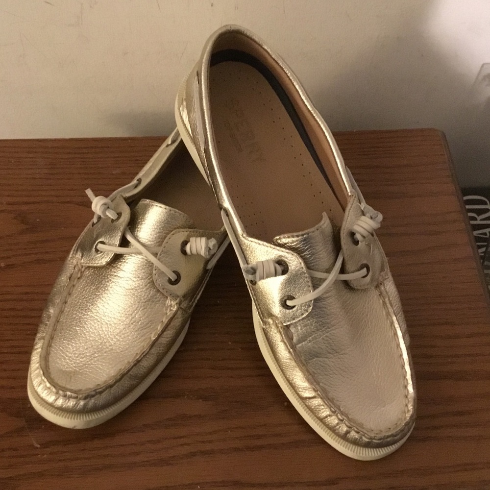 Sperry gold leather top-sider boat shoe